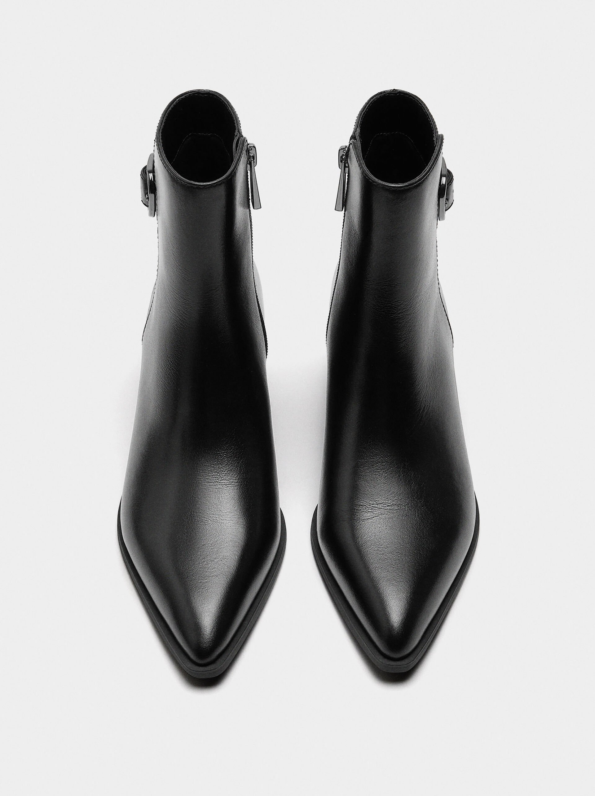 Bottines en cuir avec boucle image number 0.0