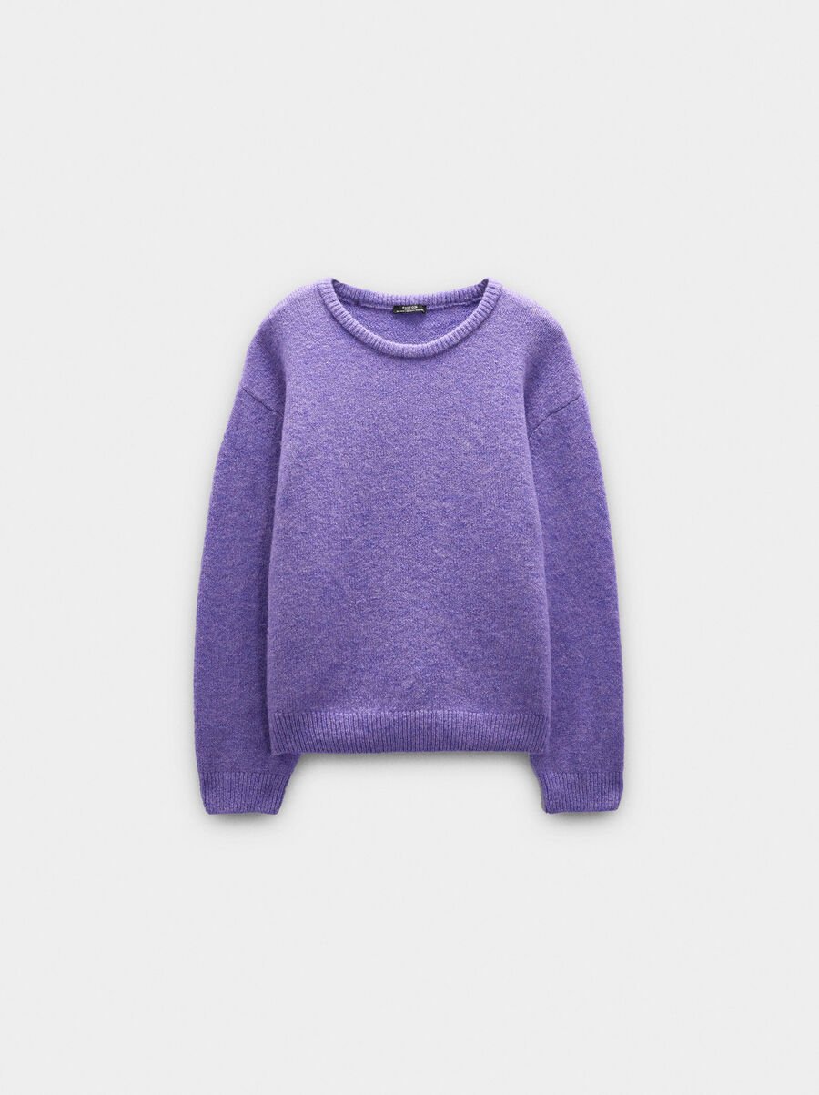 Knit sweater