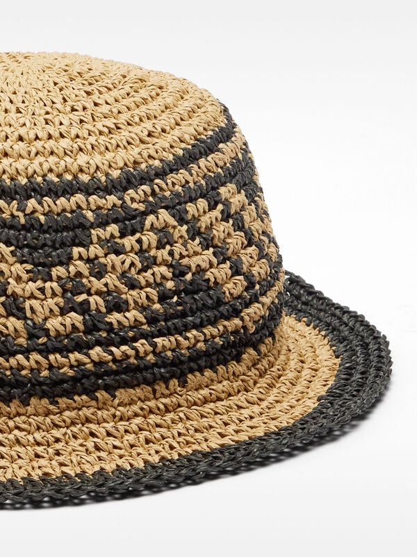 Straw-effect hat