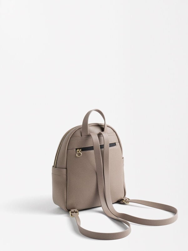 Backpack with heart pendant