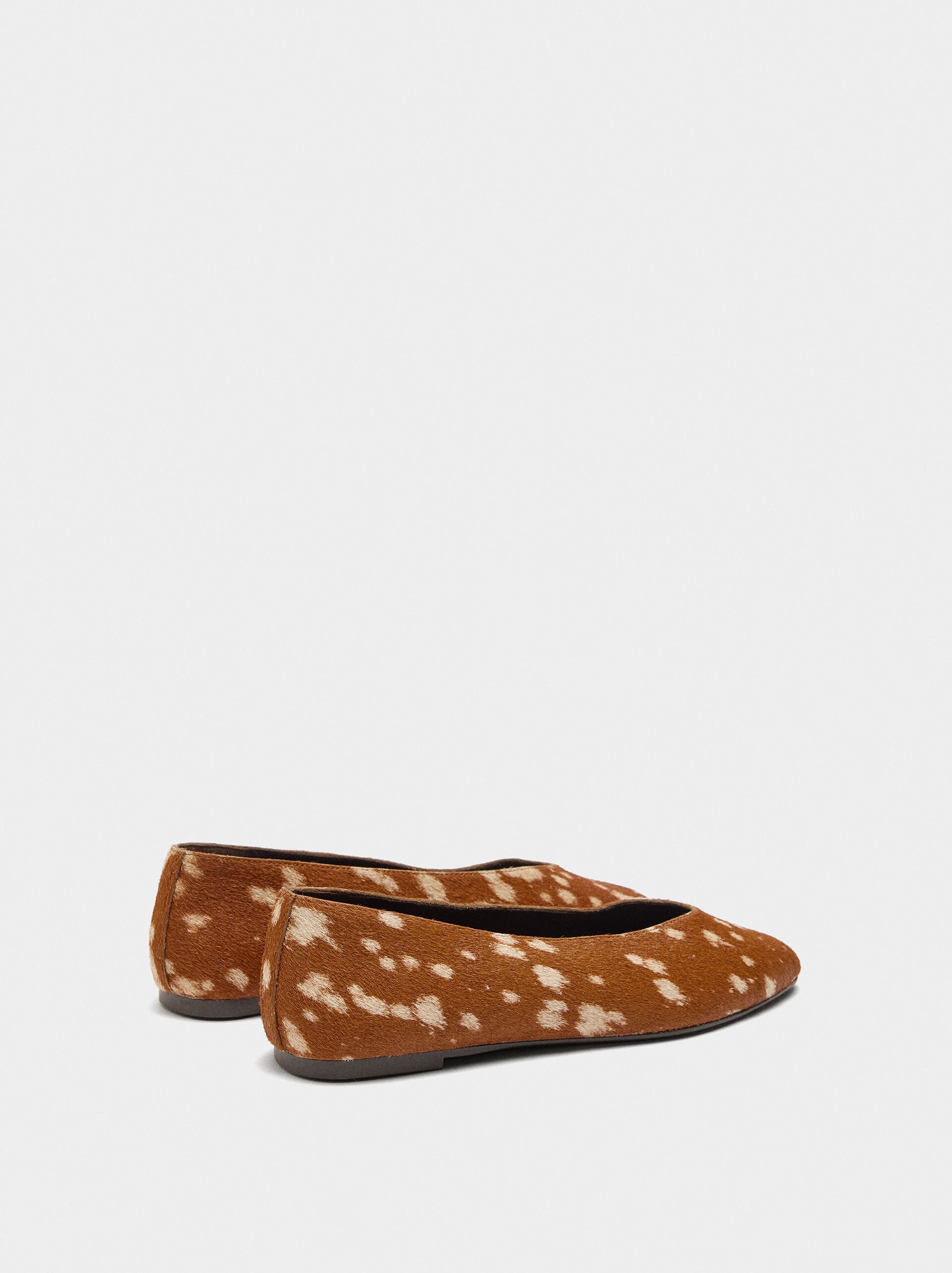 Animal print leather ballet flats image number 3.0