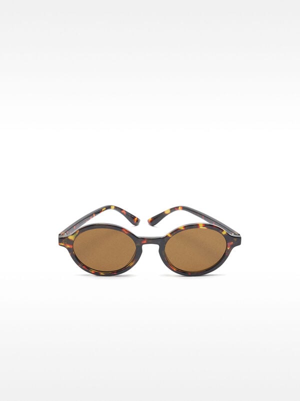 Round sunglasses 