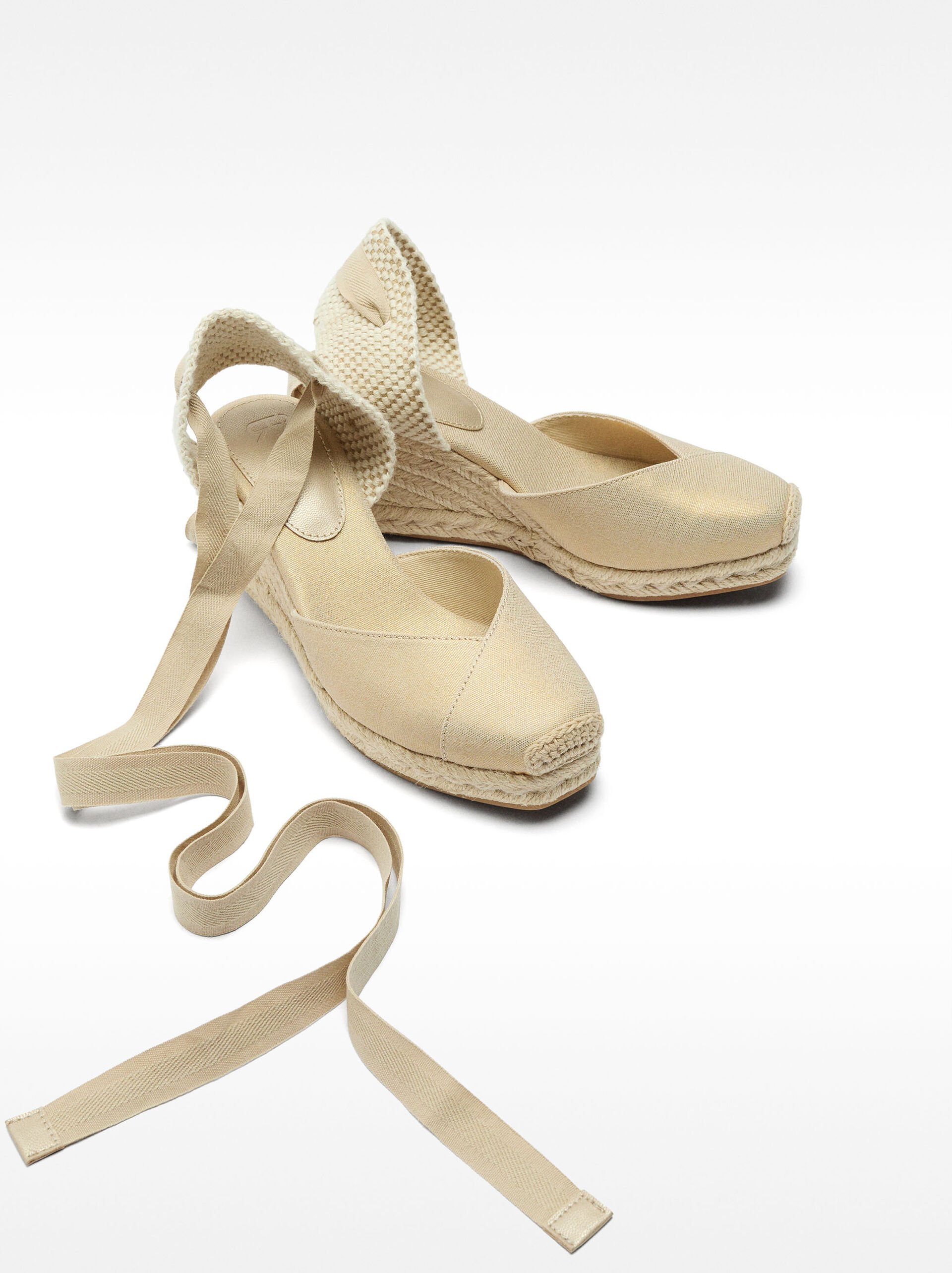 Wedges with metallic effect image number 3.0