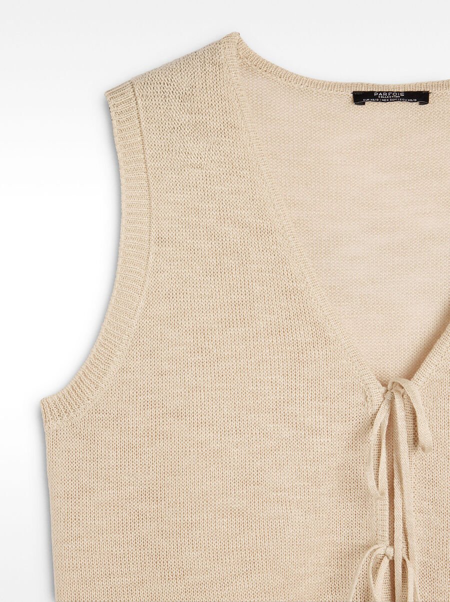 Knit vest