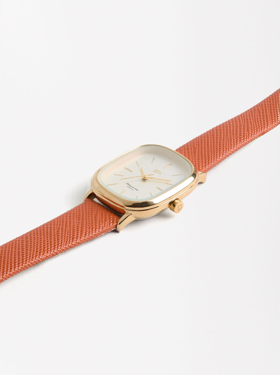 Textured bracelet watch
