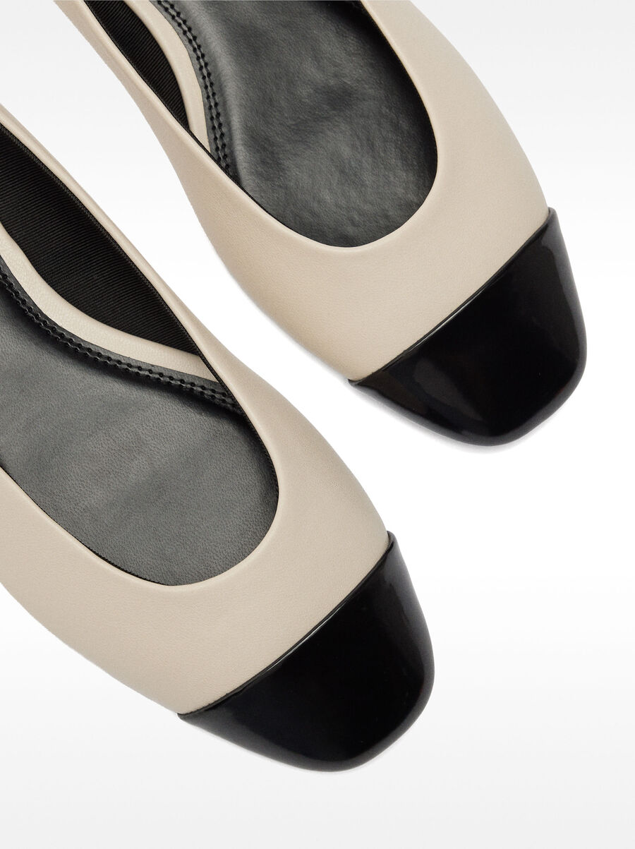 Contrast ballet flats 