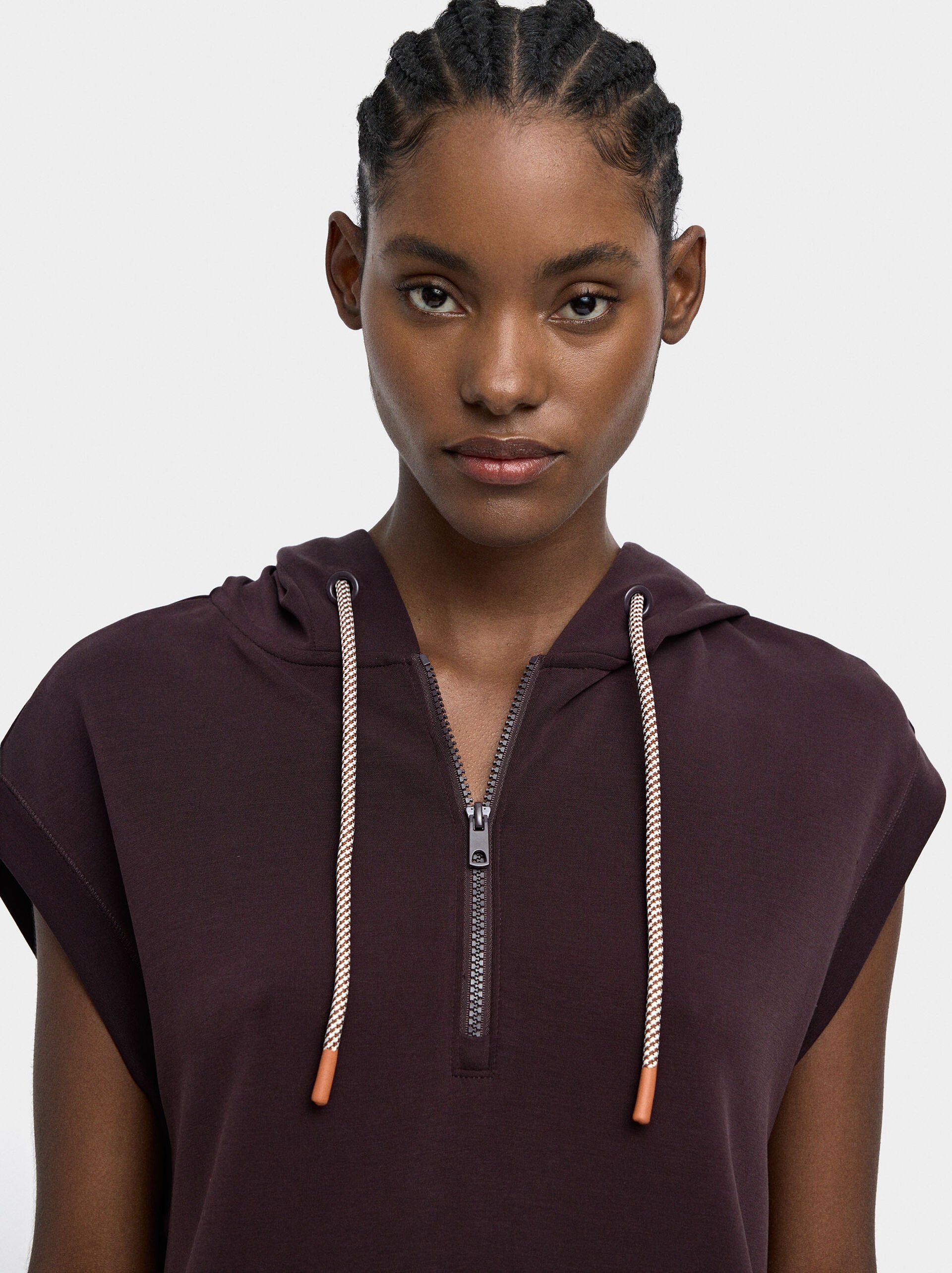 Sudadera sin mangas image number 1.0