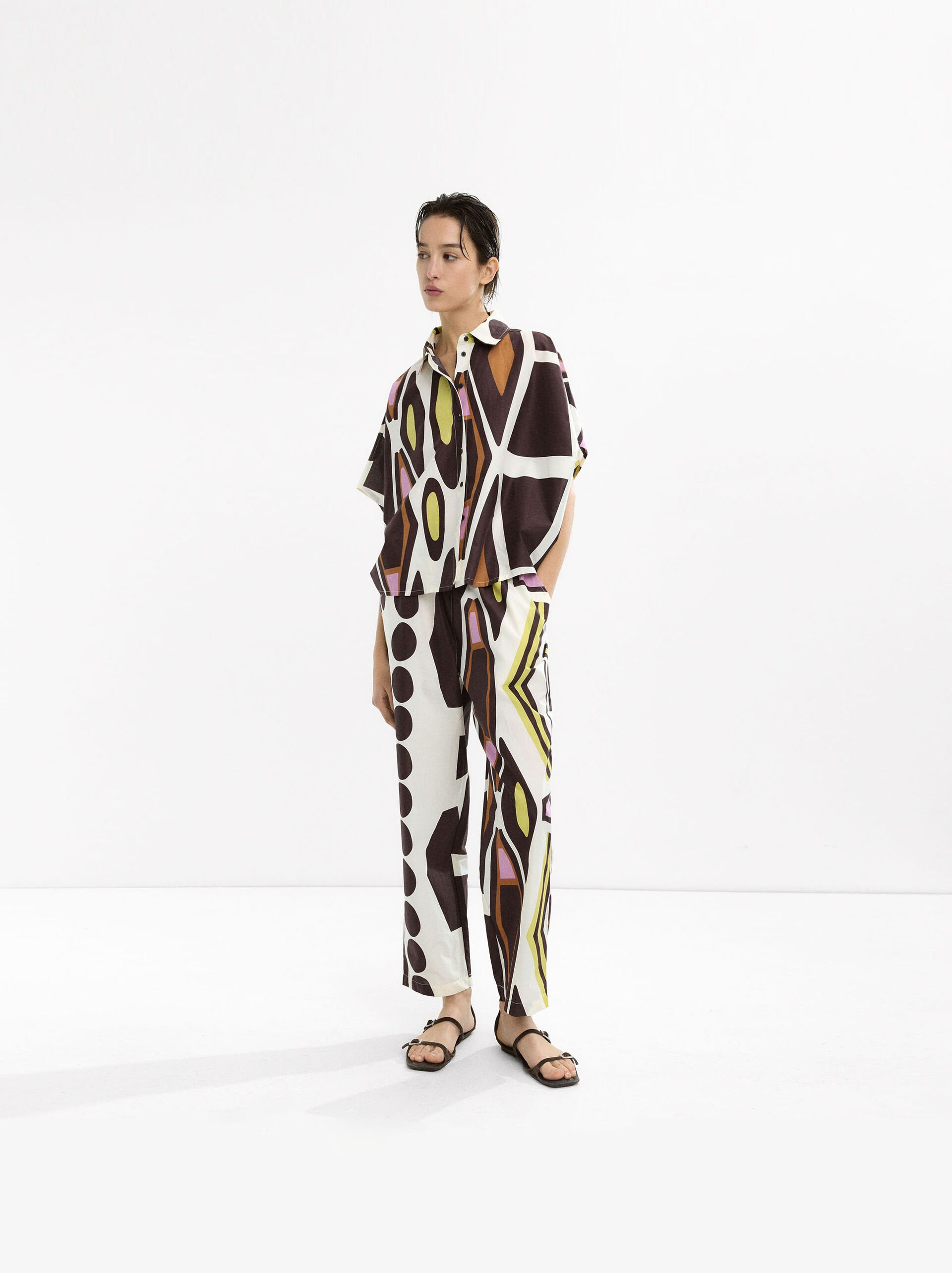 Bedruckte Hose aus 100 % Baumwolle image number 7.0
