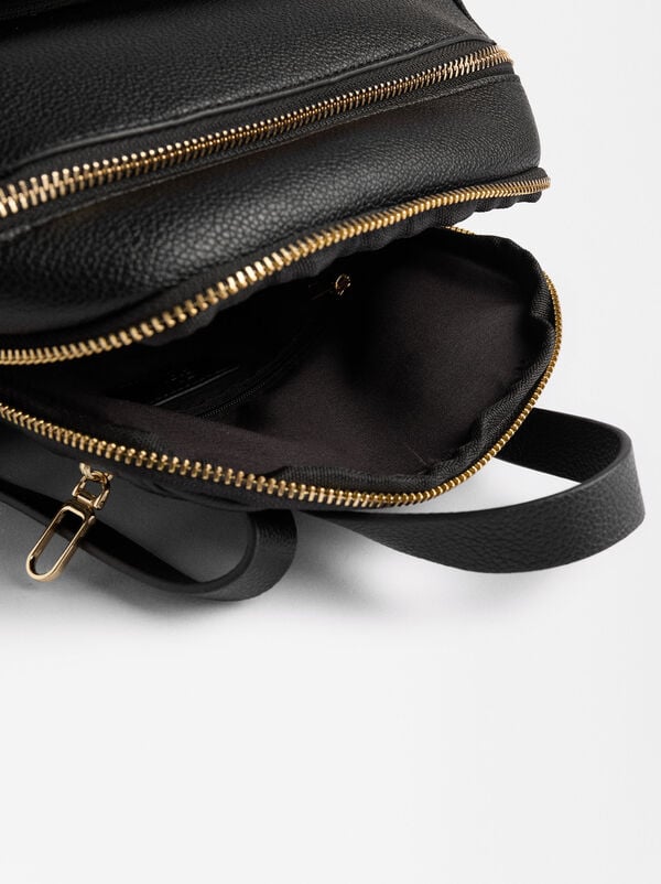 Textured backpack with pendant