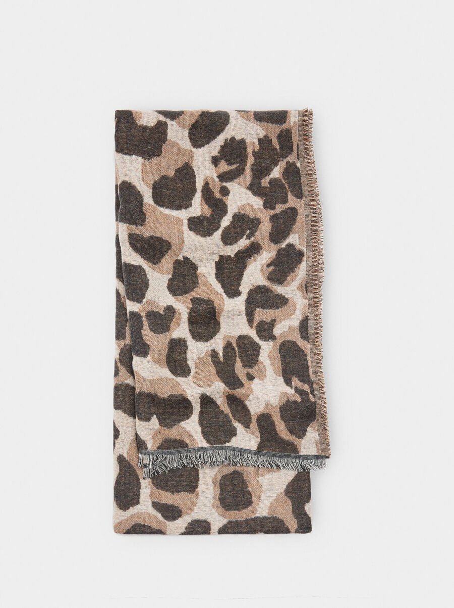Scarf with animal printed