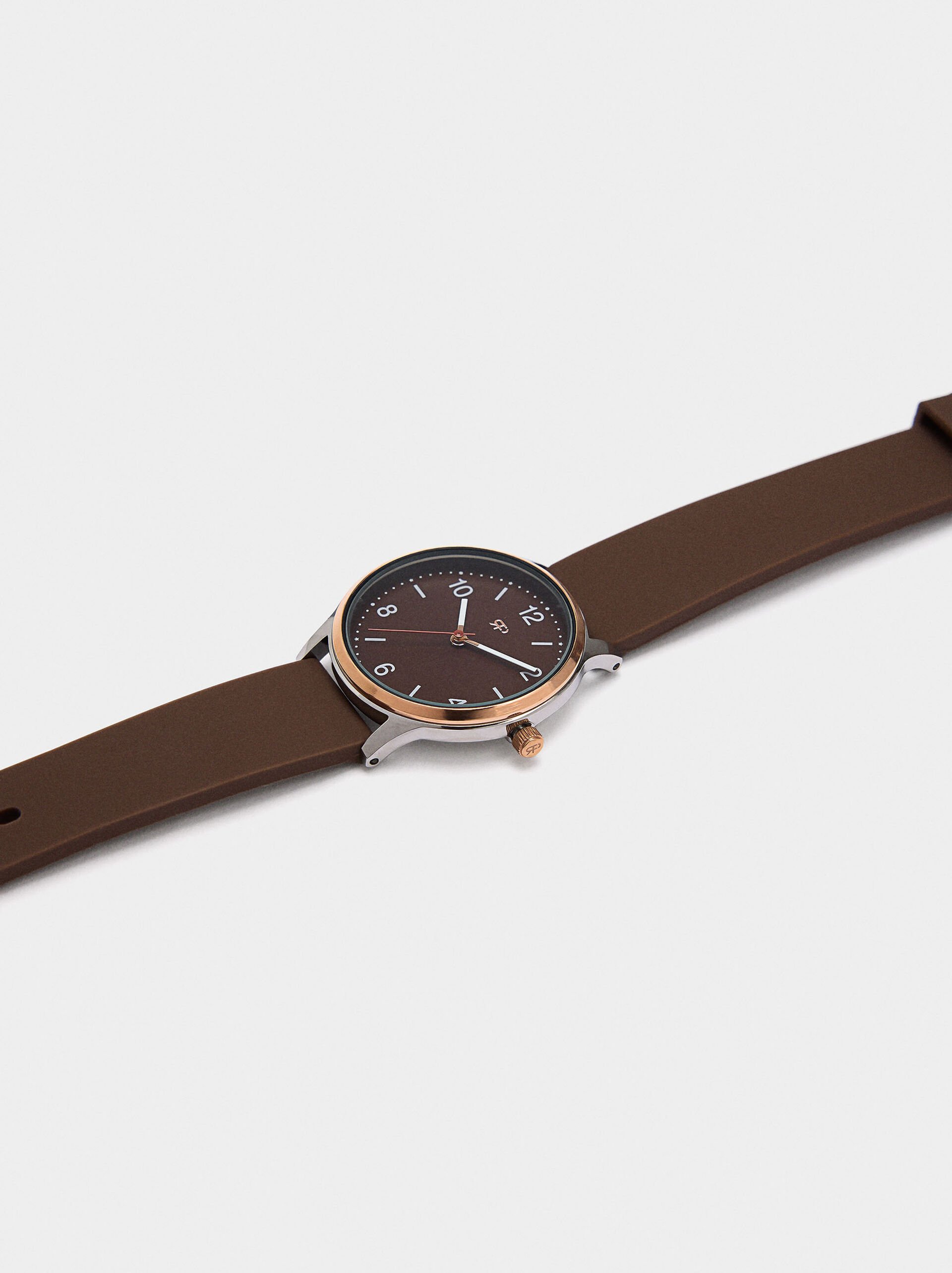 Watch with silicone strap image number 1.0