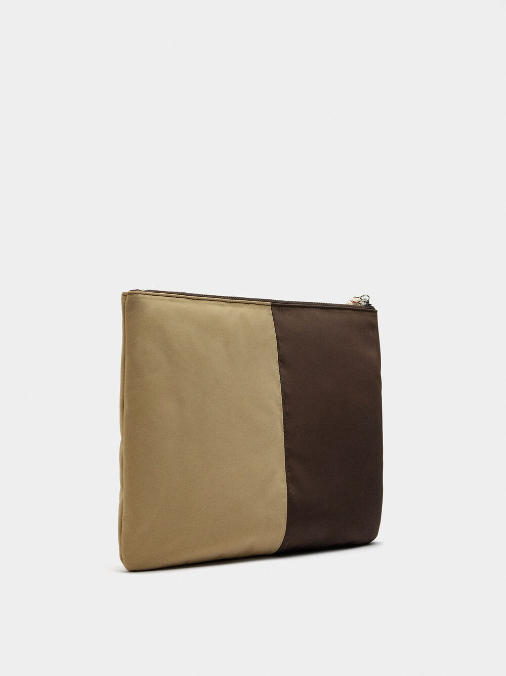 Nylon cover for tablet with charm 13"