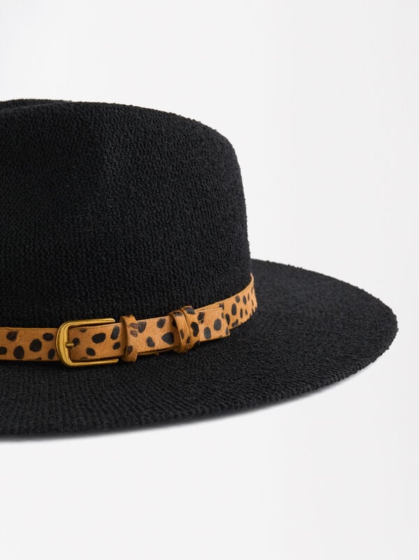 Knit hat with leather belt