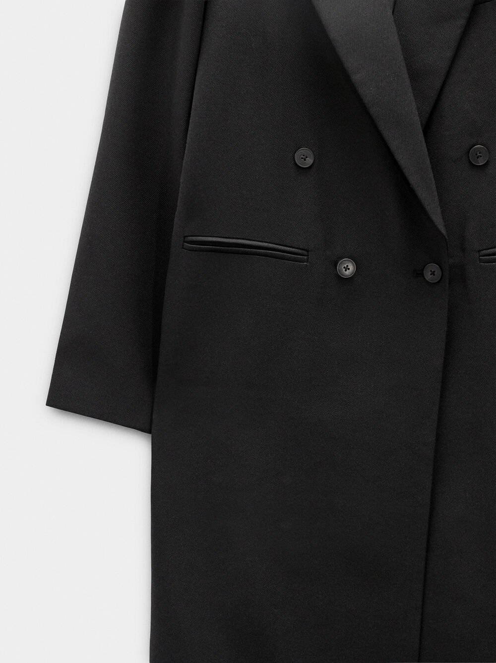 Long blazer with shoulder pads