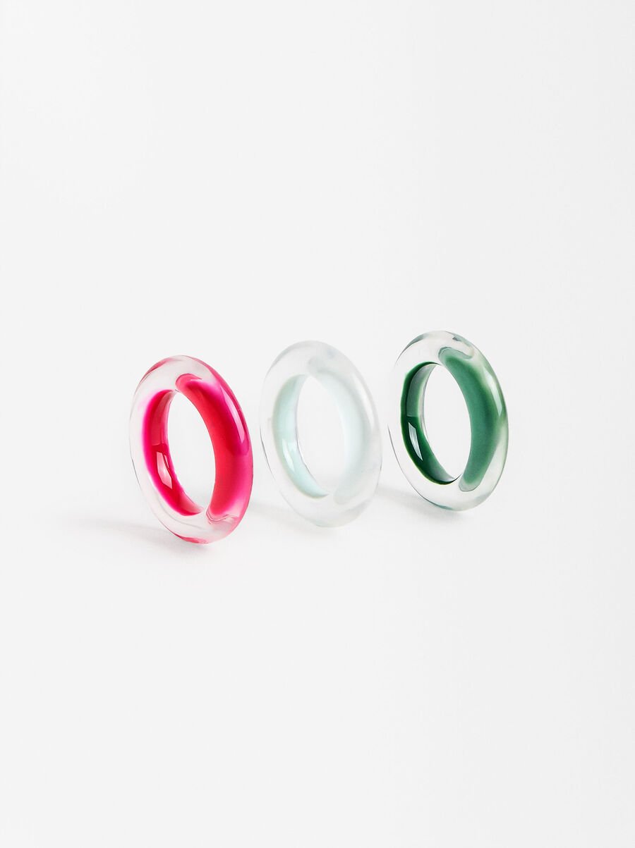 Set of rings with enamel