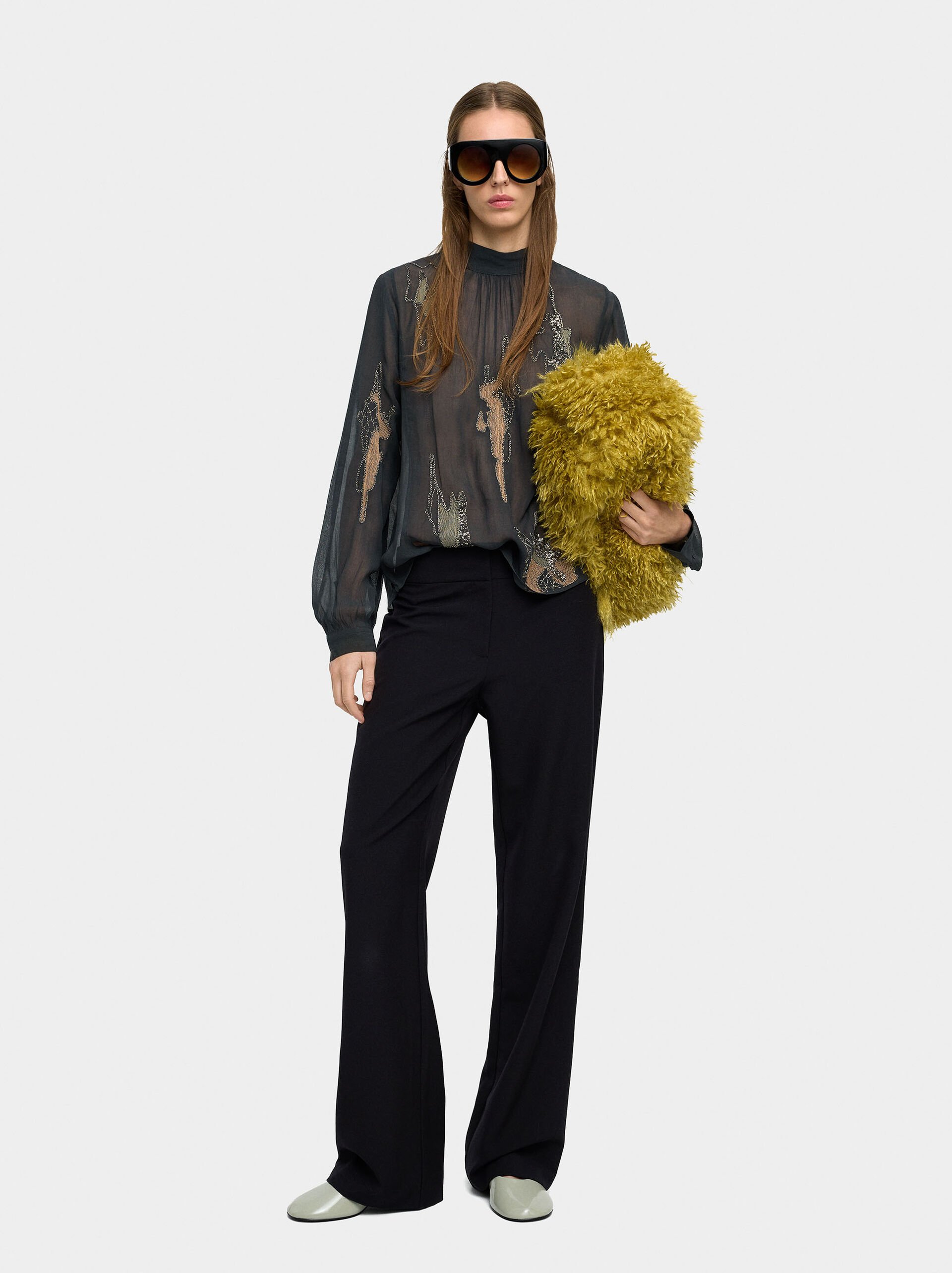 Blouse with embroidery and beads image number 0.0