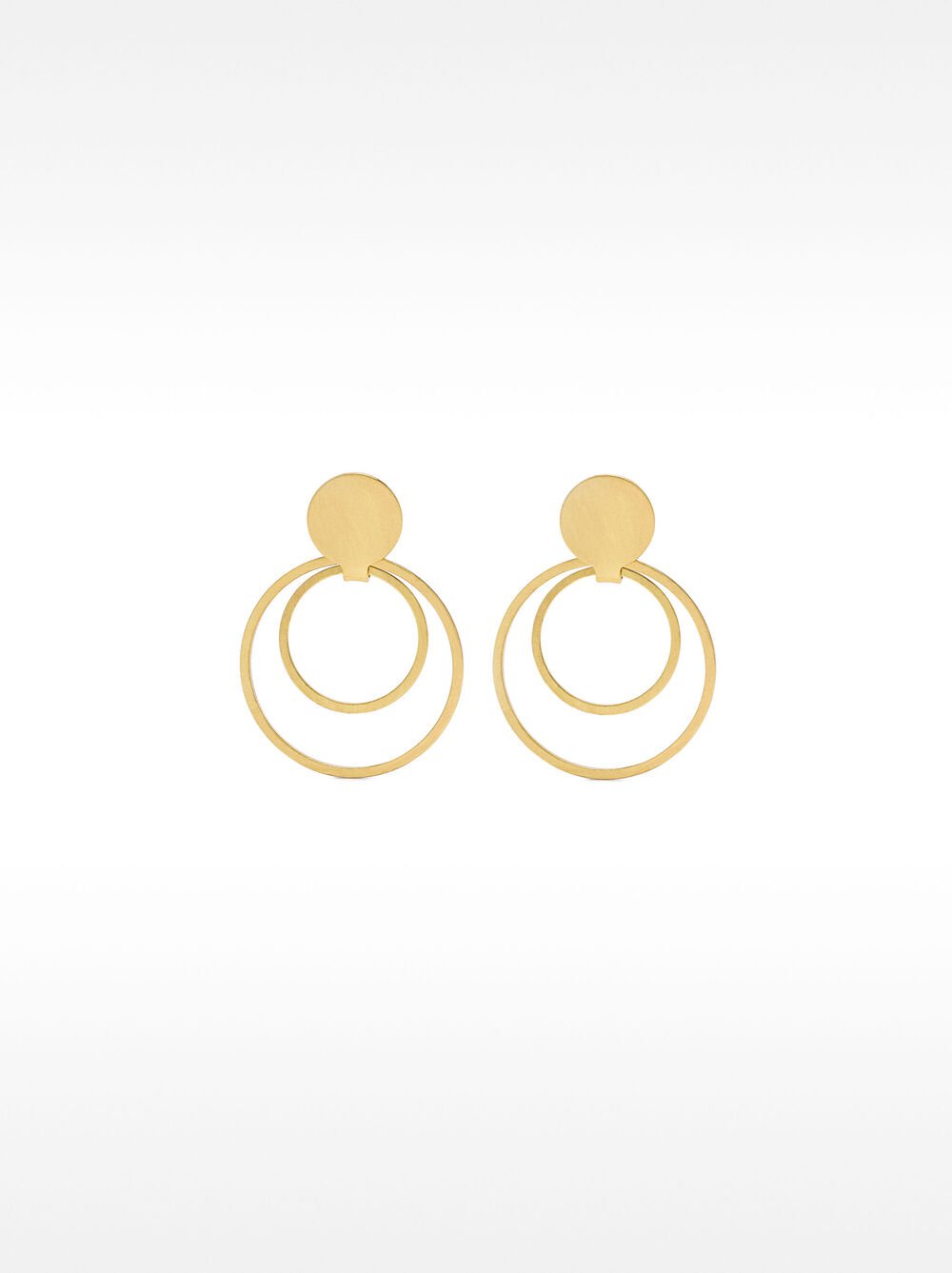 Pendientes dorados