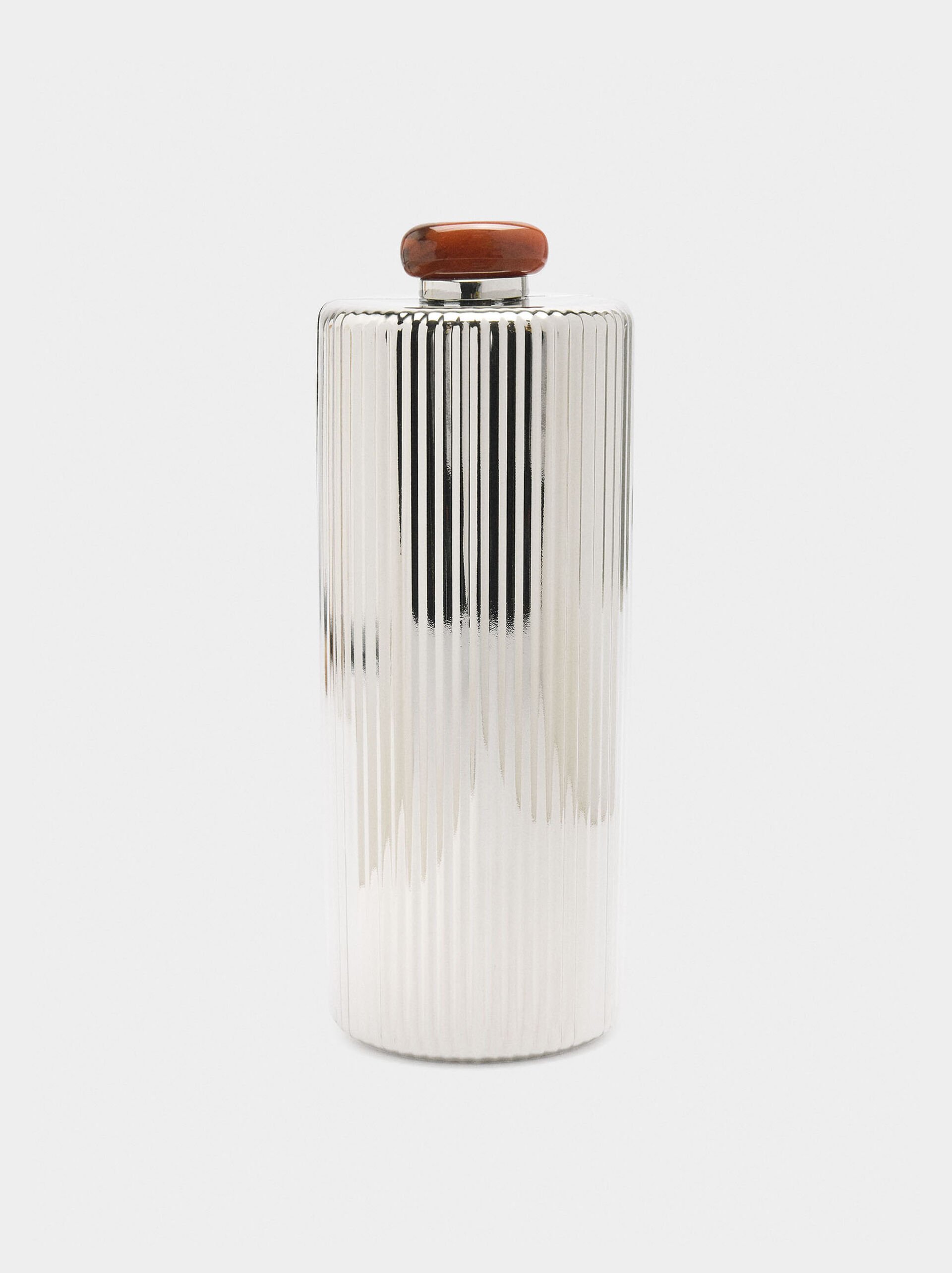 Pochette en métal cylindrique image number 4.0