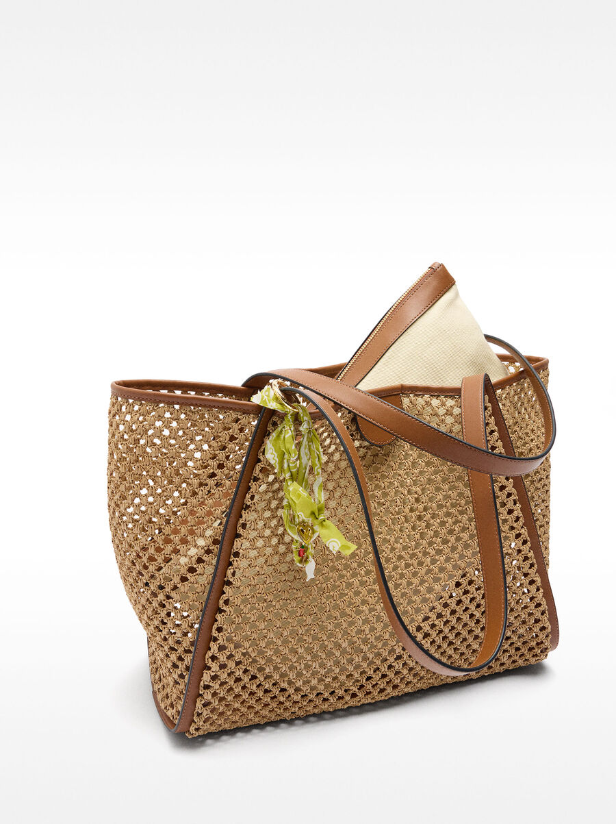 Straw effect shopper bag with removable bag