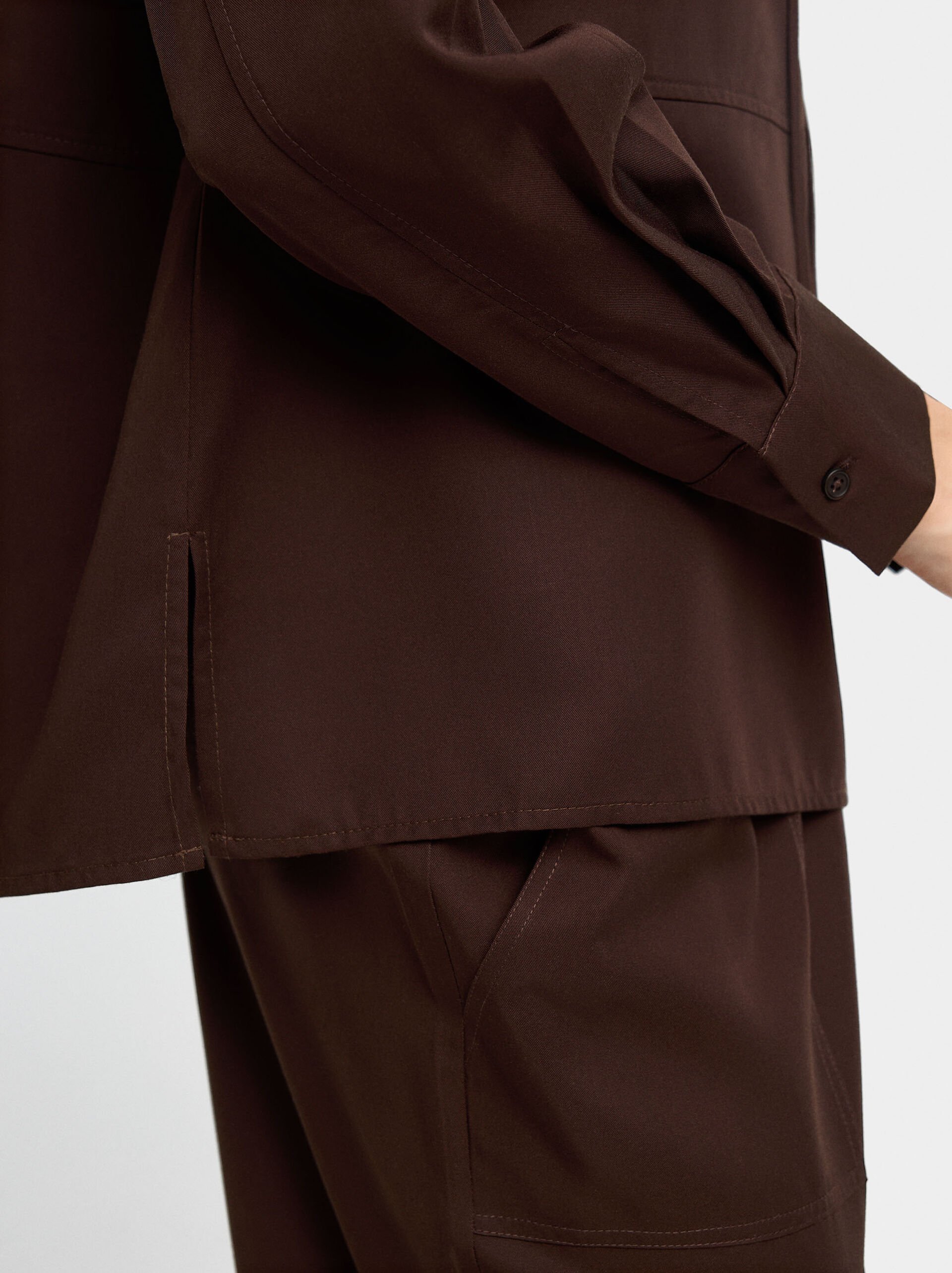 Elastic waist trousers with pockets image number 4.0