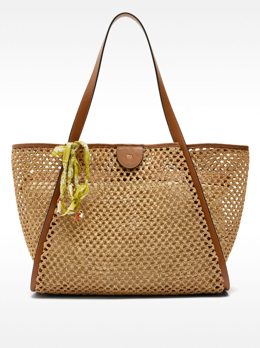Straw effect shopper bag with removable bag