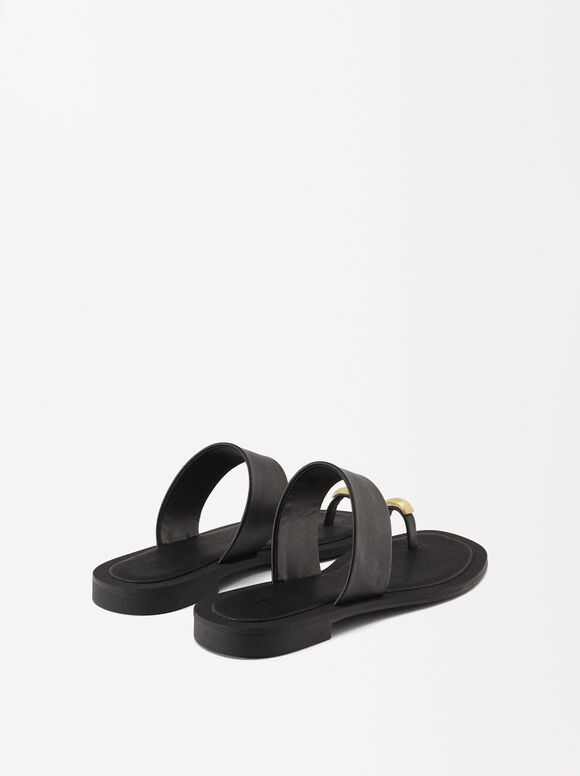 Sandales Plates Avec Détail Métallique, Noir, hi-res