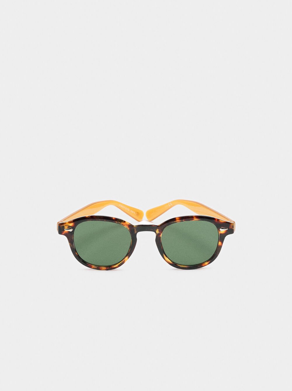 Round sunglasses