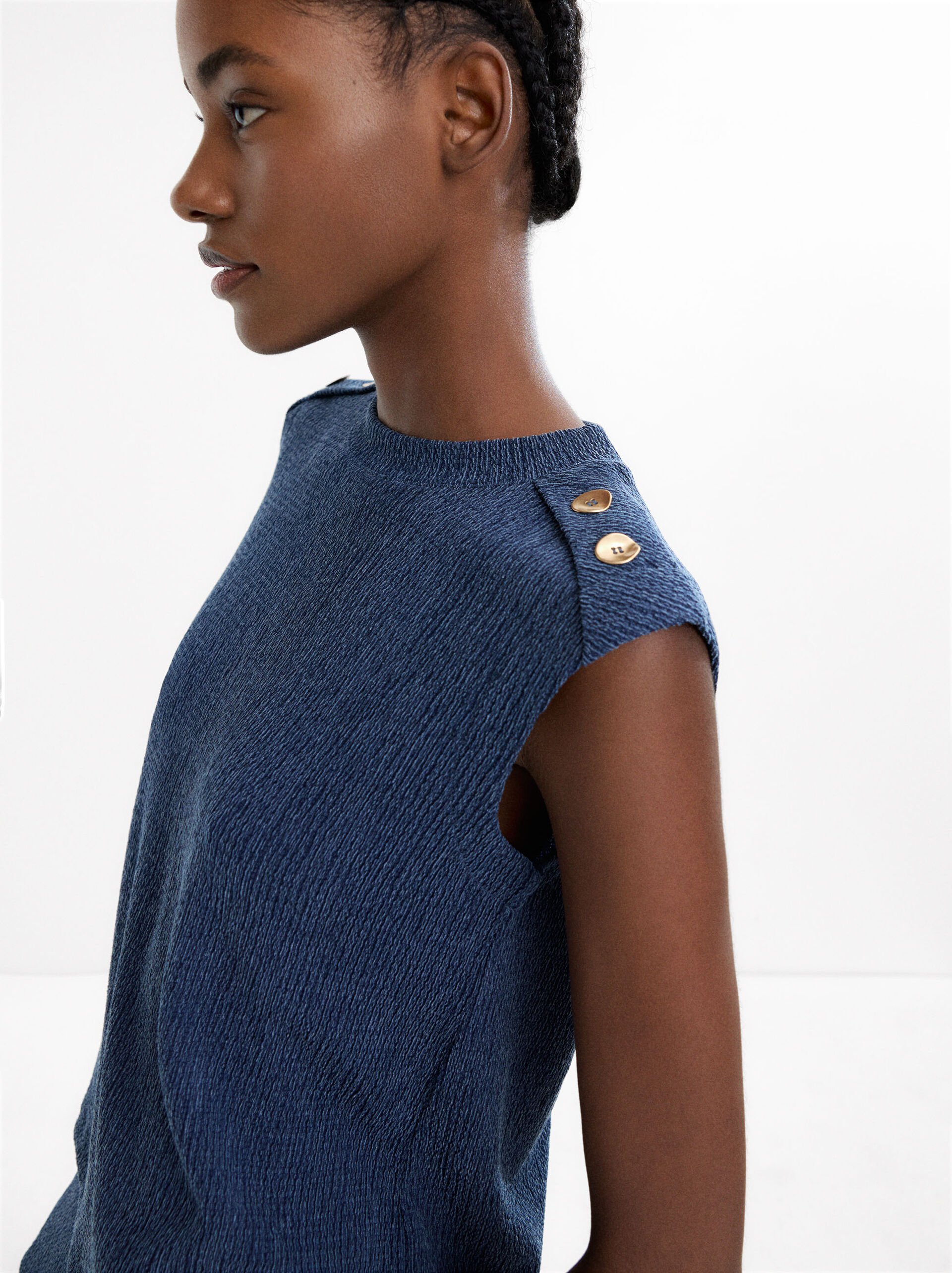 Top with buttons and texture image number 1.0