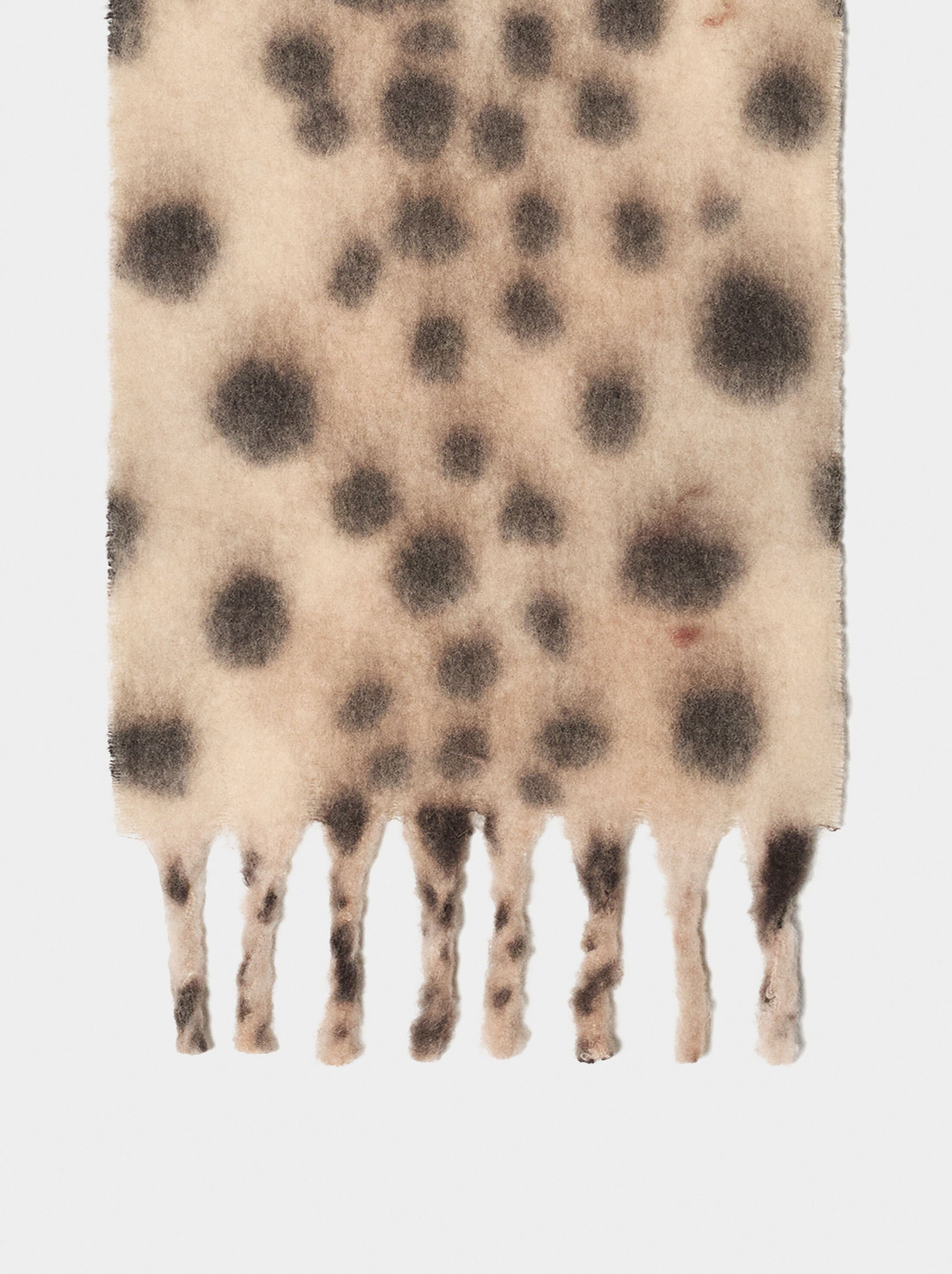 Printed scarf with fringing image number 3.0