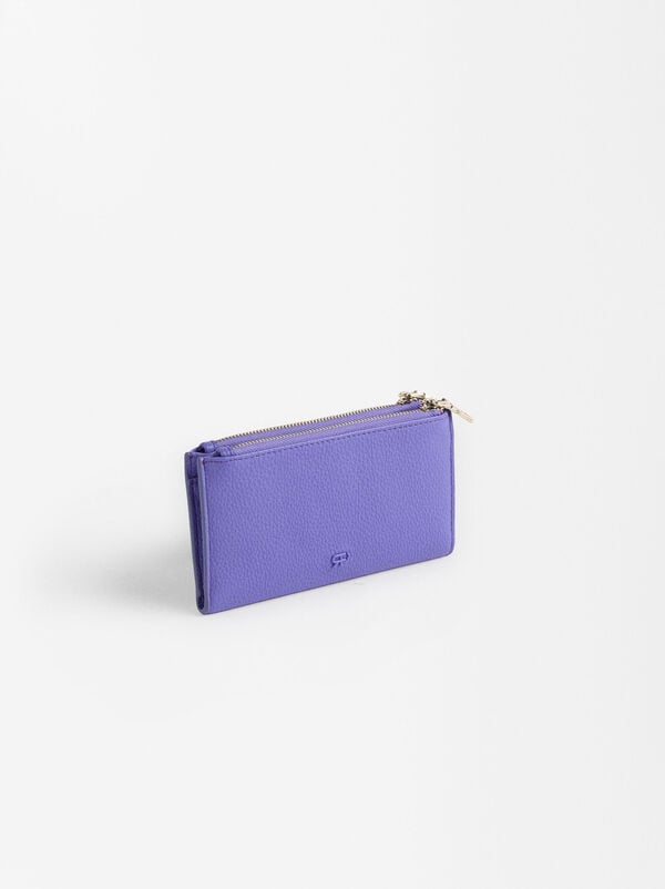 Textured wallet