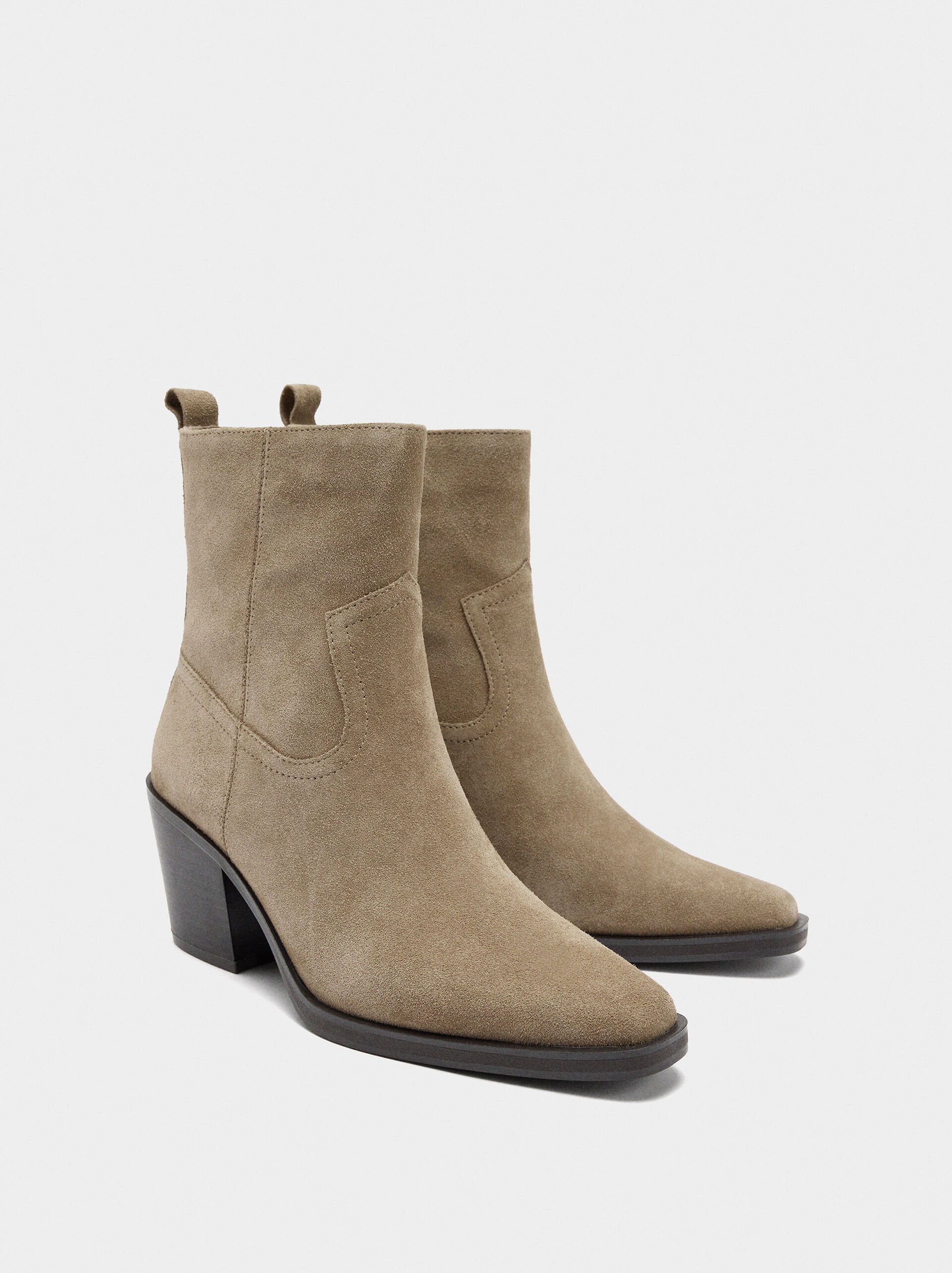 Leather ankle boots with wide heel image number 3.0