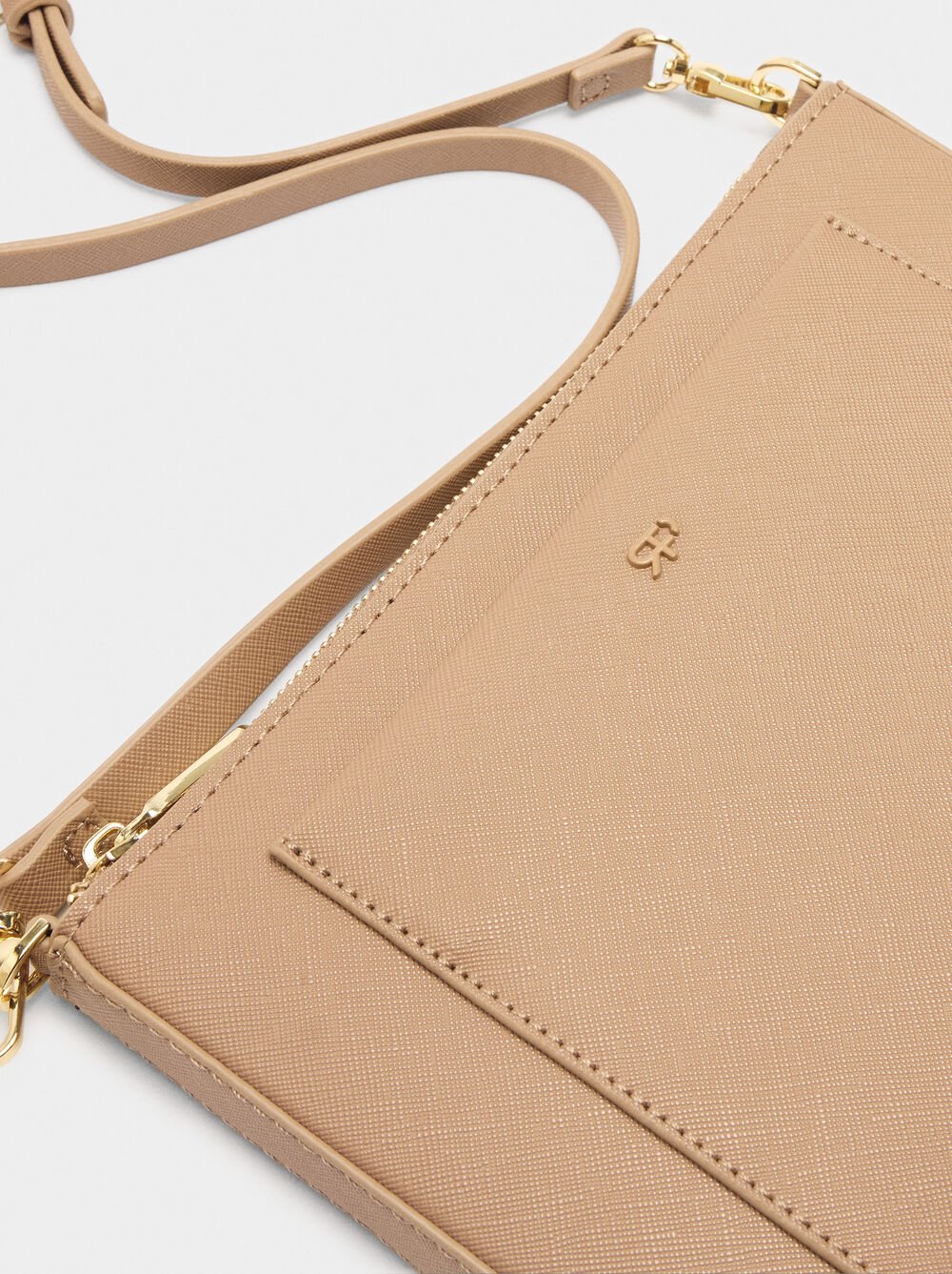 Crossbody bag with texture