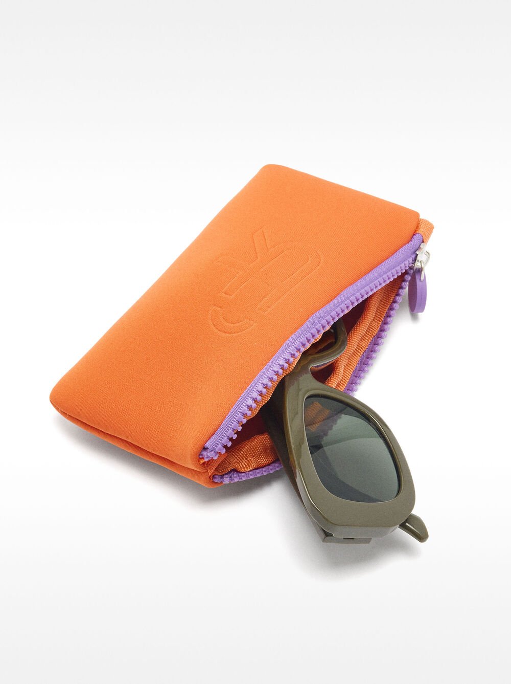 Sunglasses with squares