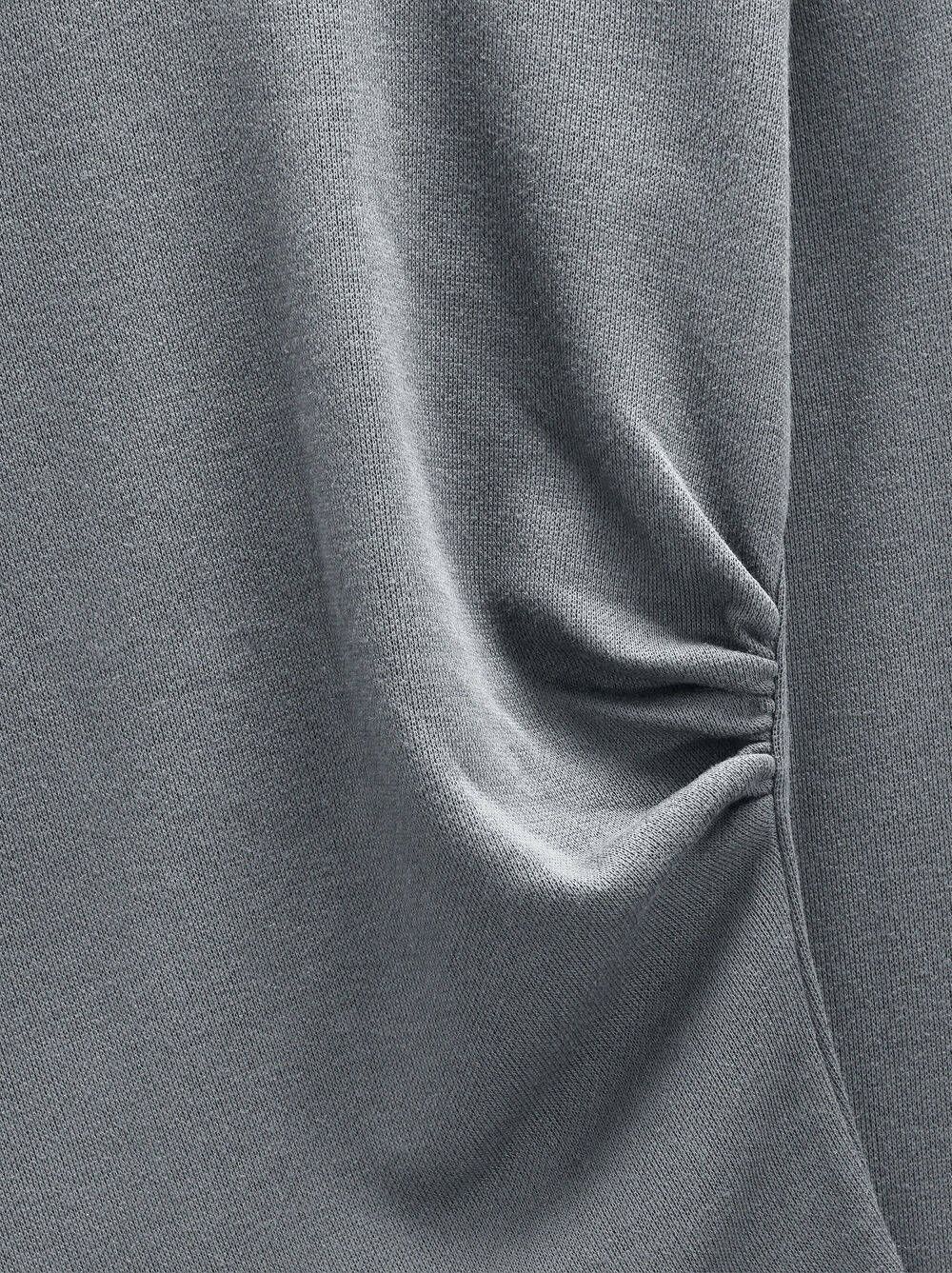 T-shirt a manica lunga con drappeggiato