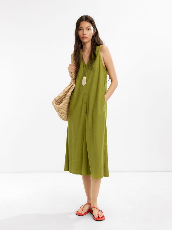 Dress with buttons