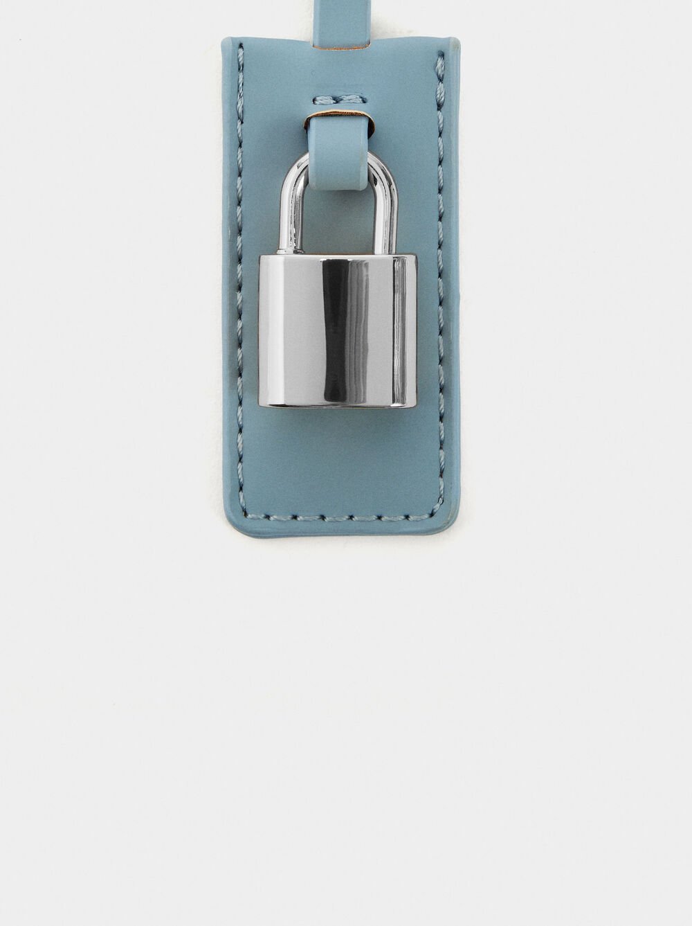 Tote bag with pendant