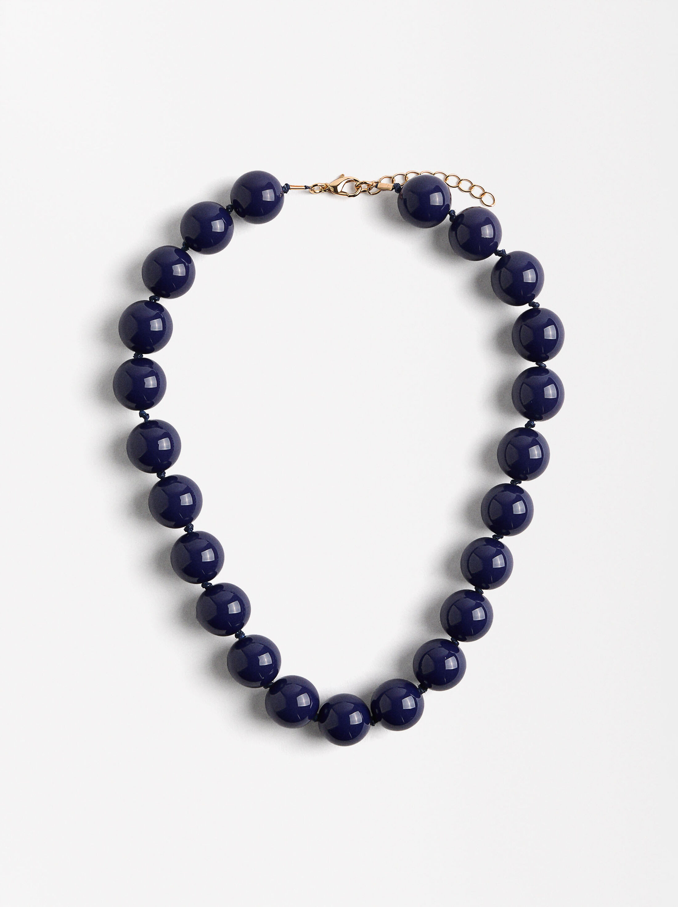 Single-color bead necklace image number 1.0