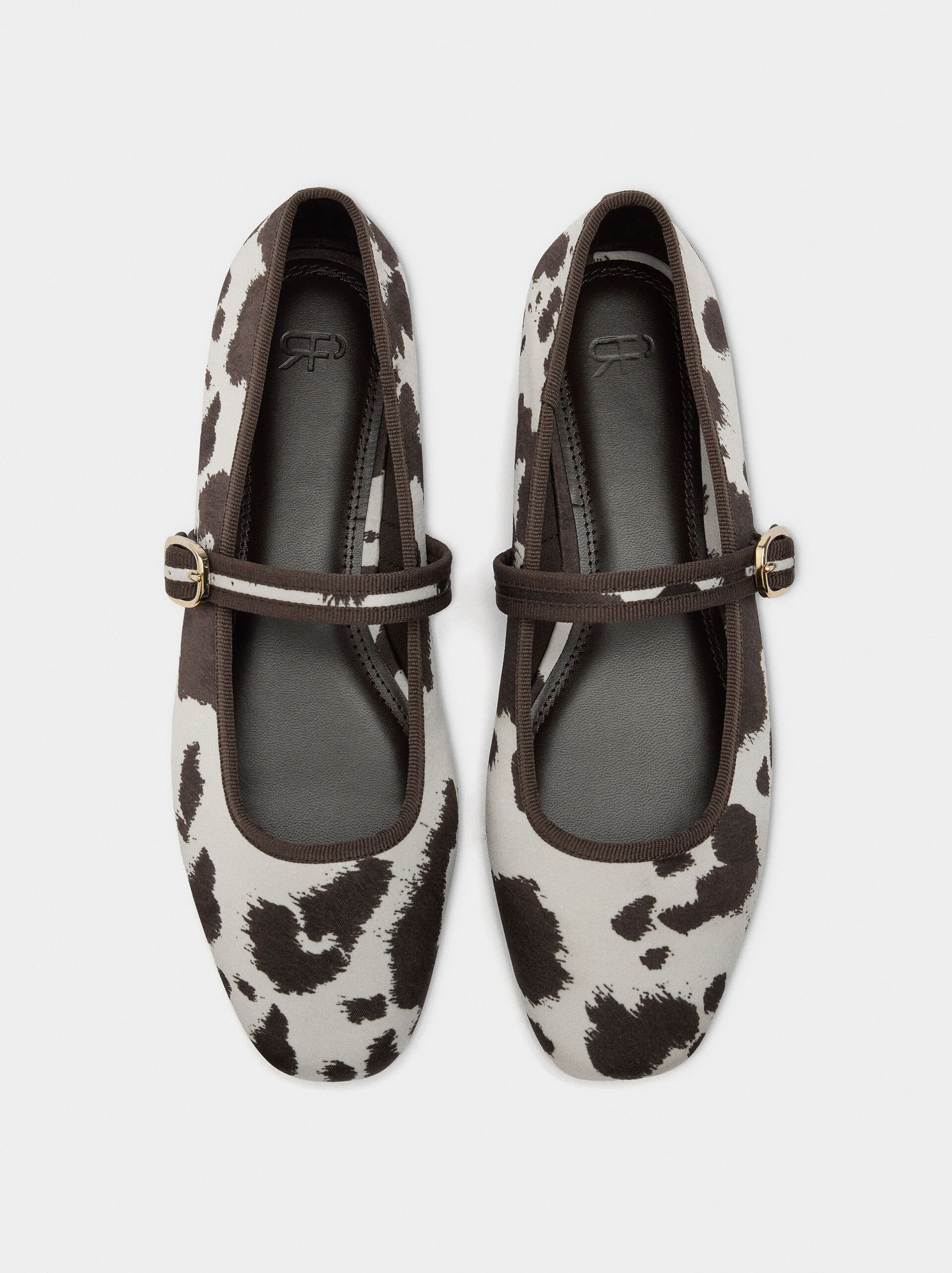Ballet flats with animal printed pattern image number 0.0