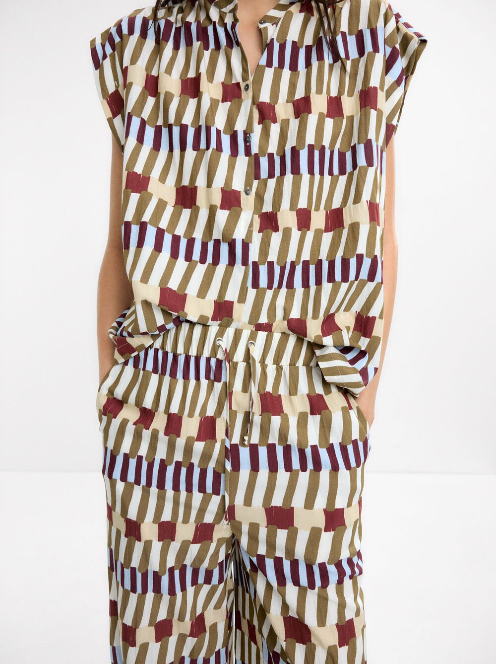 Pantalón fluido estampado