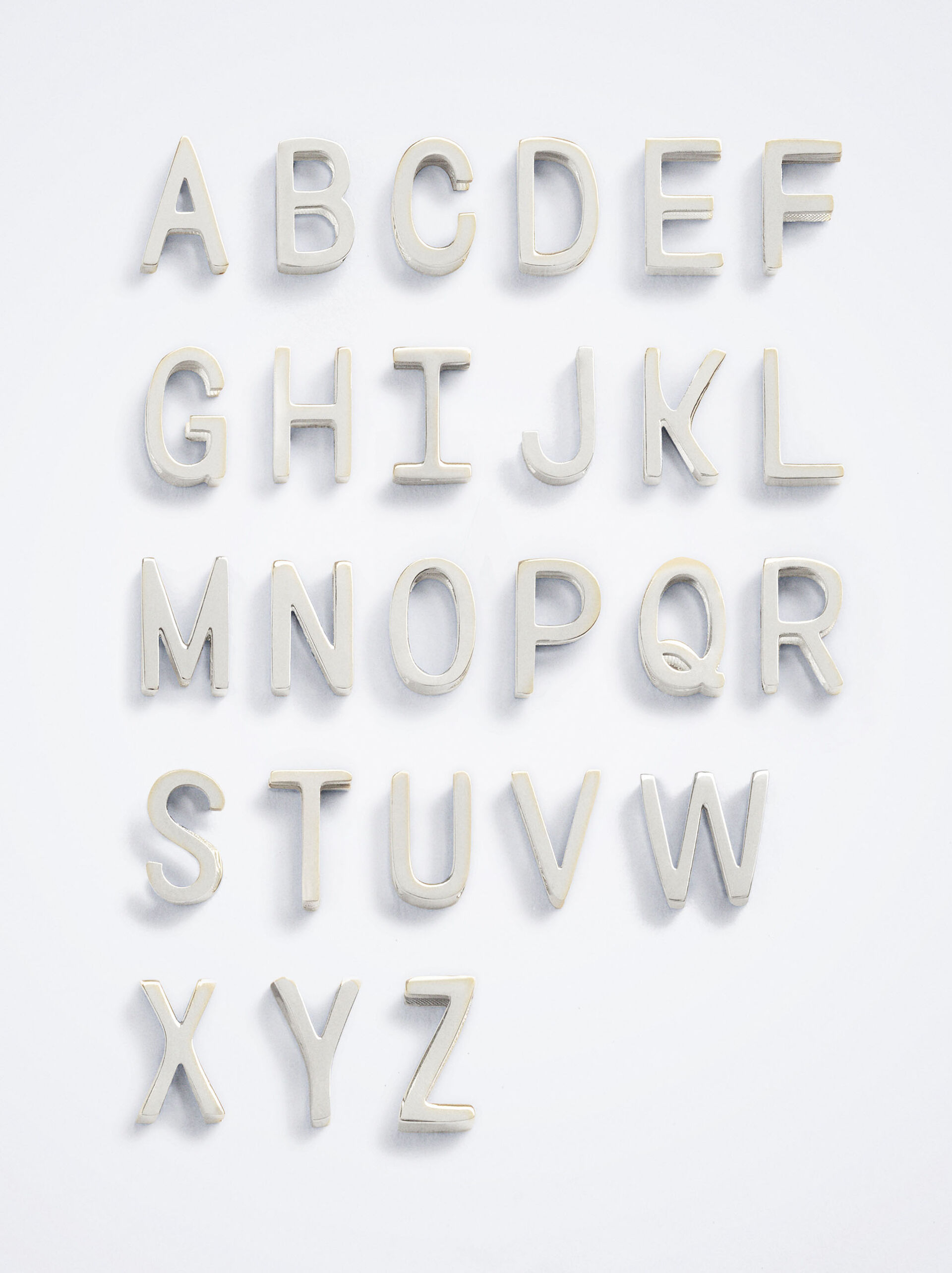Charm en acier inoxydable avec lettre A image number 2.0