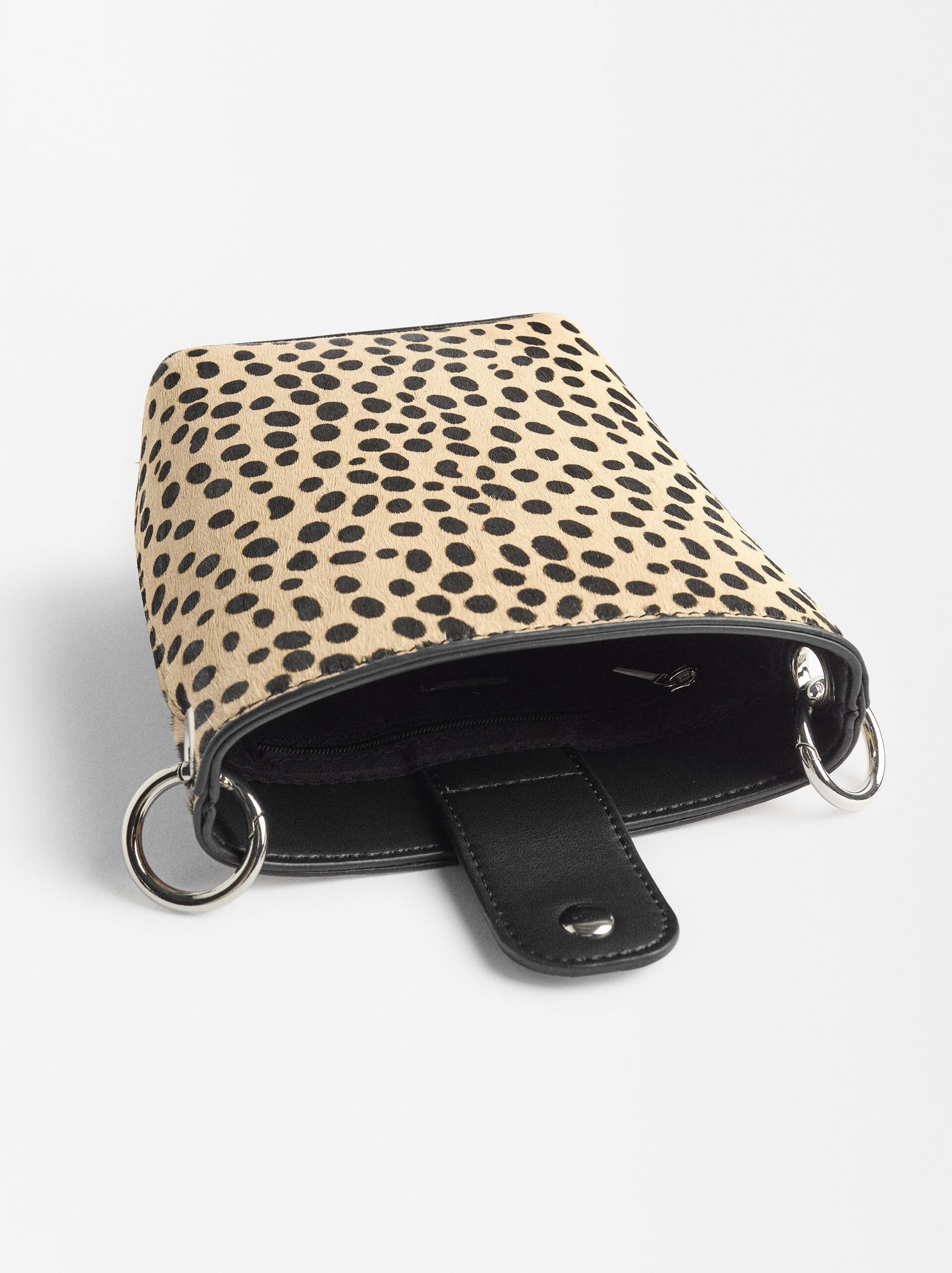 Bolso bandolera de piel image number 4.0