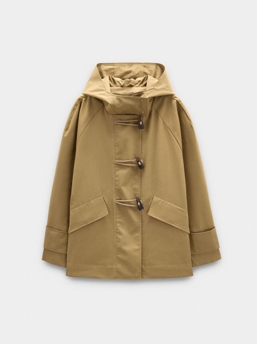 Chaqueta con capucha y chaleco