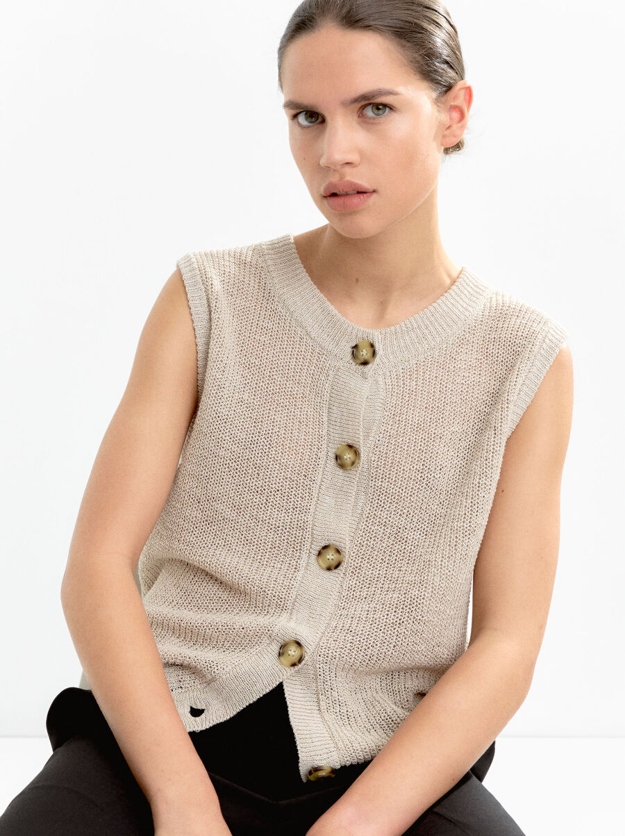 Knit vest with buttons