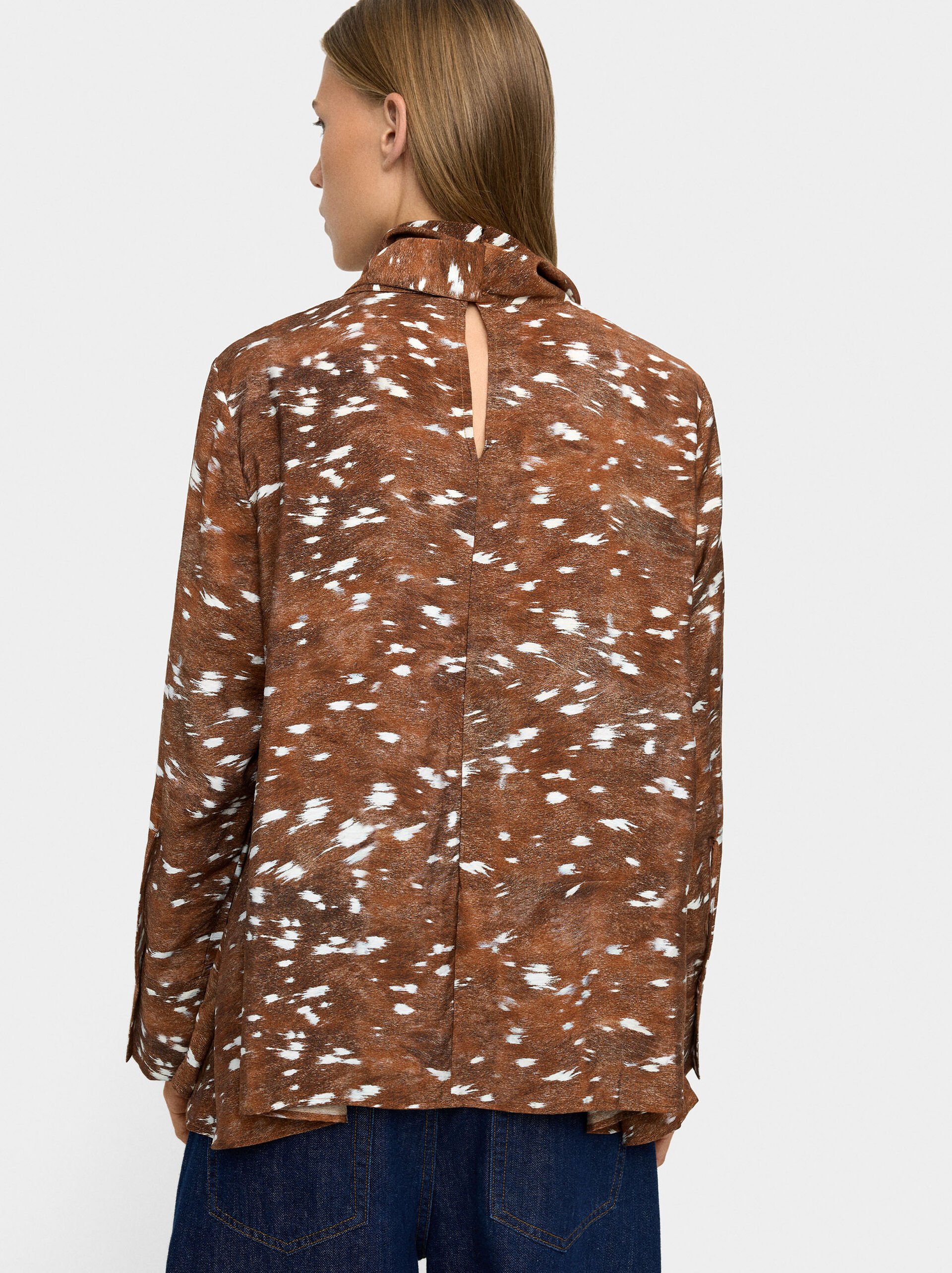 Blusa a manica lunga stampata animalier image number 3.0