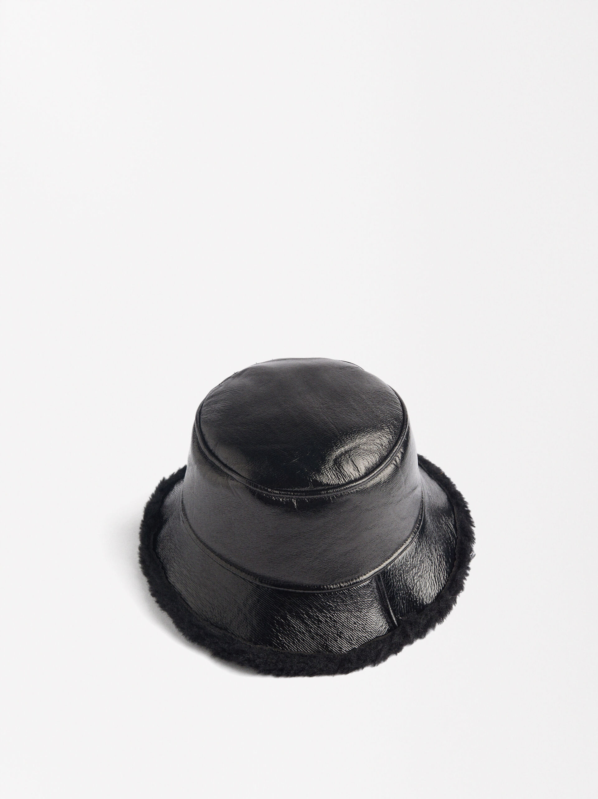 Waterproof patent bucket hat image number 3.0