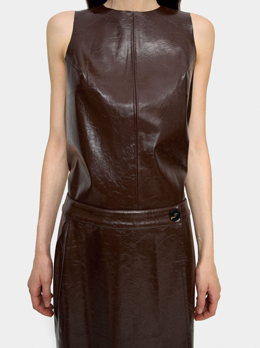 Top with leather effect