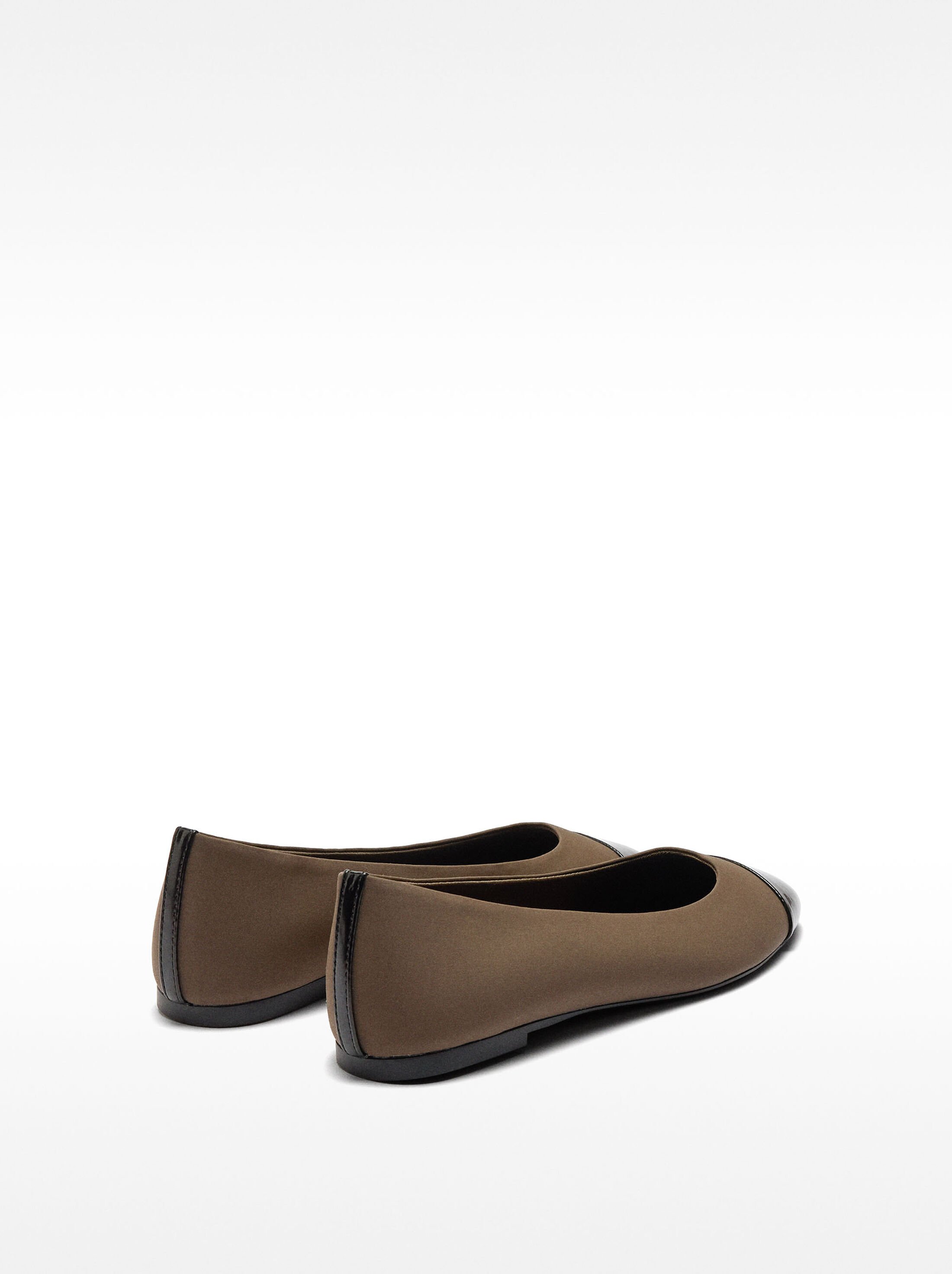 Ballet flats with bicolor fabric image number 3.0