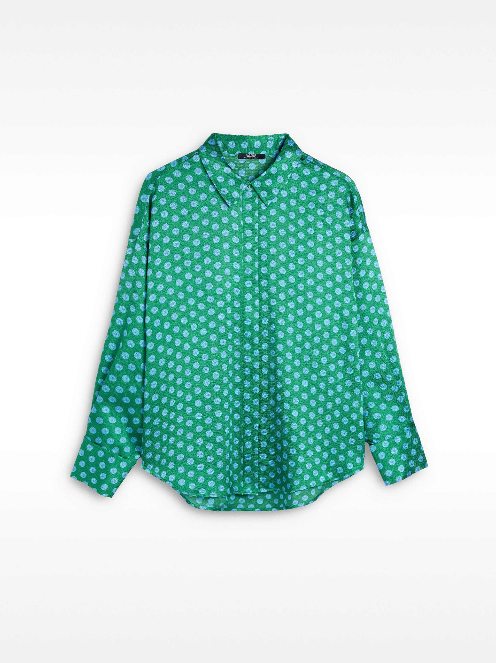 Camisa estampada satinada image number 4.0