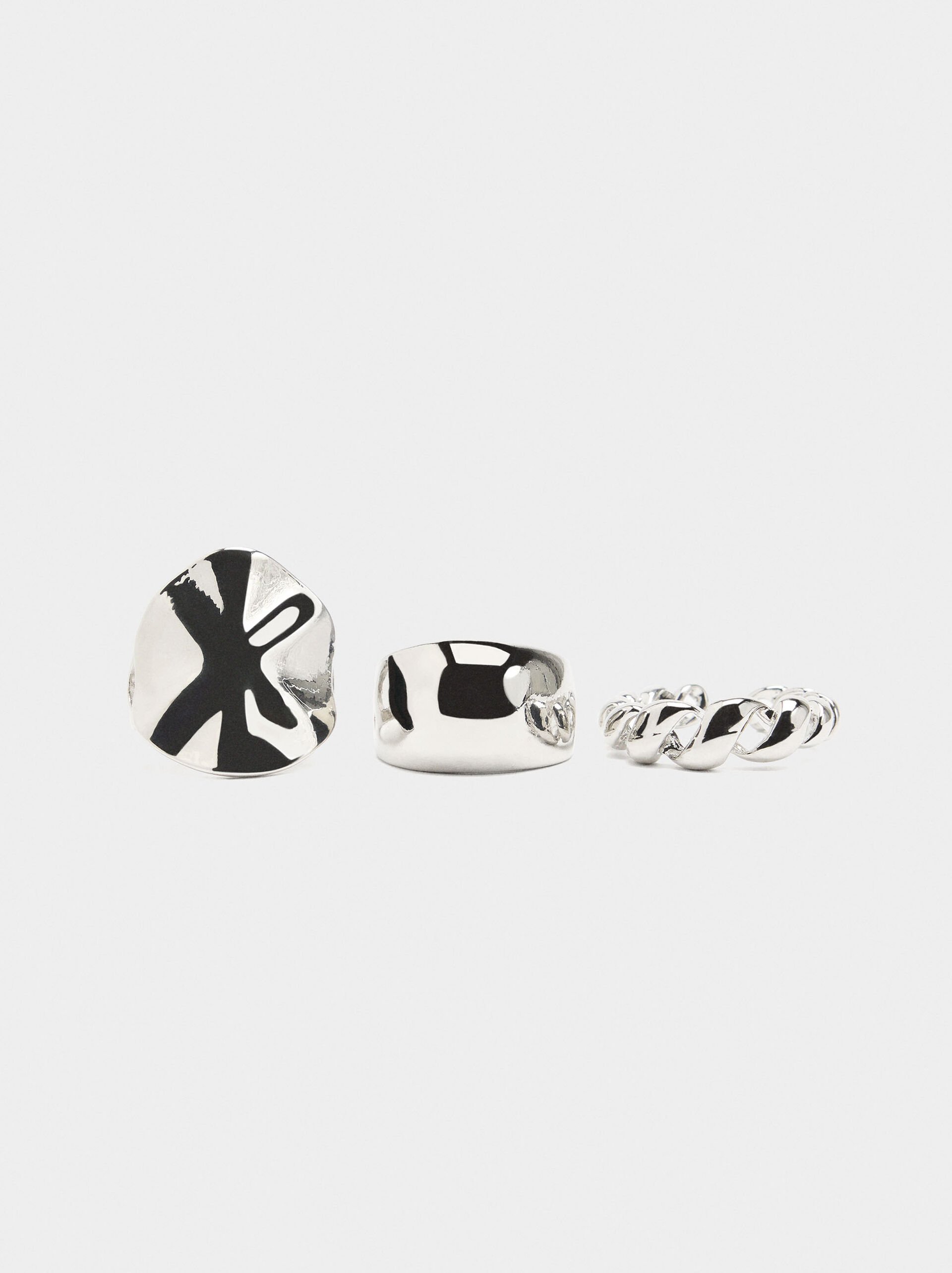 Set of silver rings image number 0.0