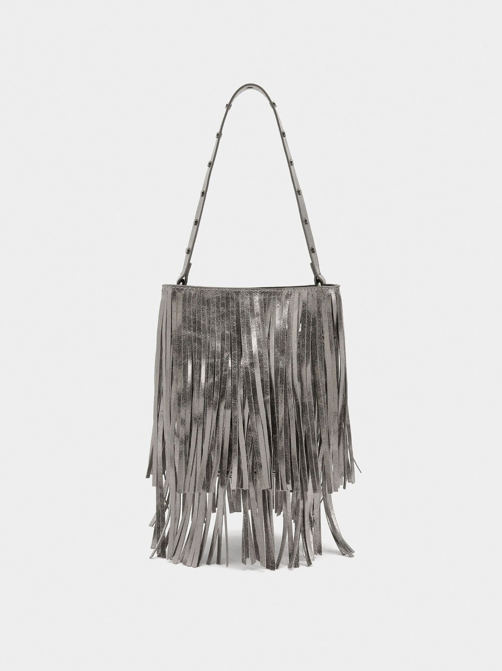 Bucket bag with long fringes
